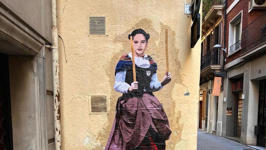 LKN 'exporta' el folklore navarro a Barcelona: Rosalía se viste de dantzari