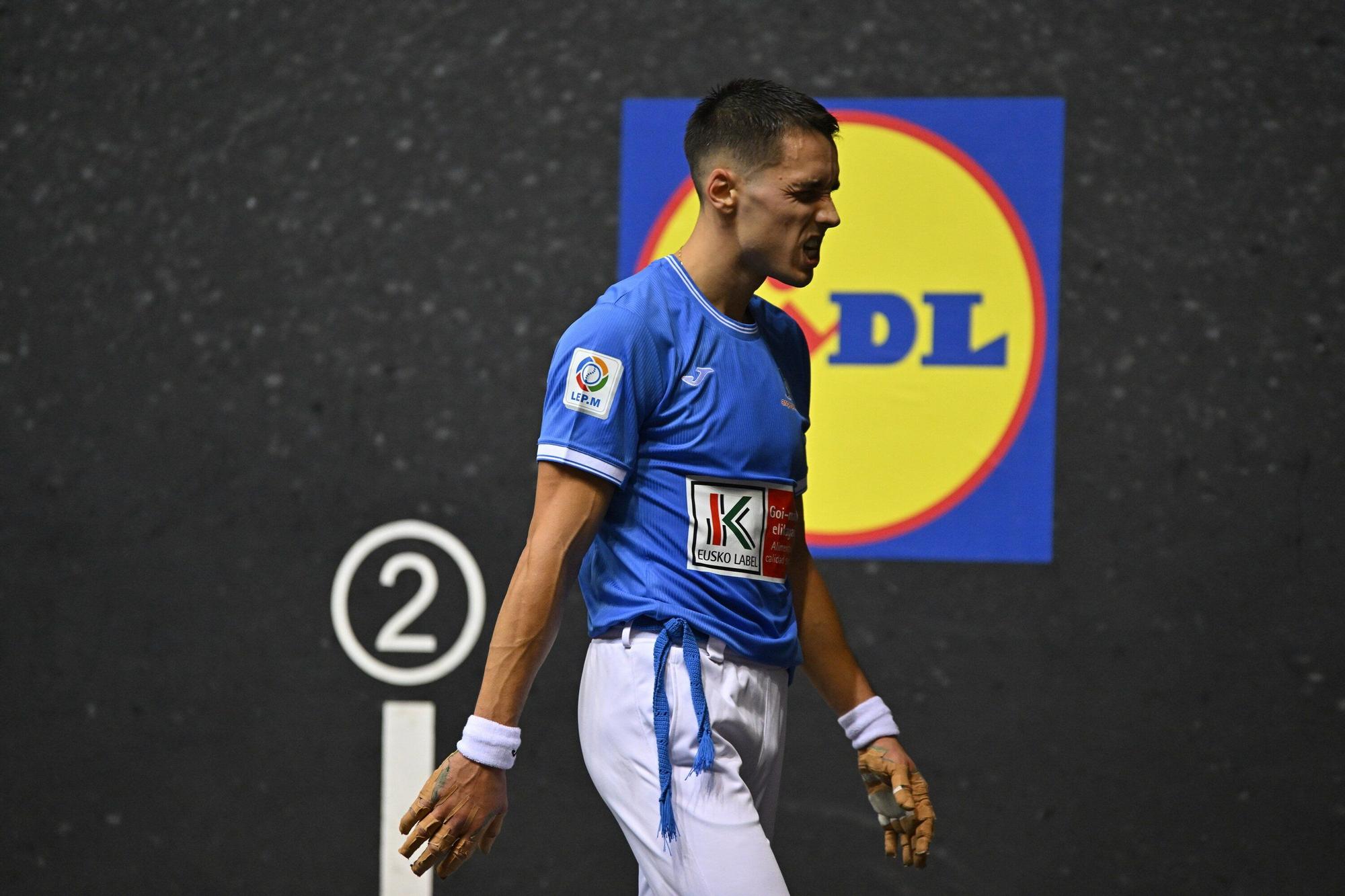 En imágenes: Etxeberria se hace con su primera txapela del Cuatro y Medio en Bilbao (22 - 11)