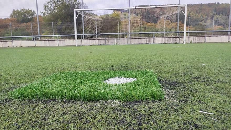El PNV denuncia el mal estado del campo de fútbol de Zestoa
