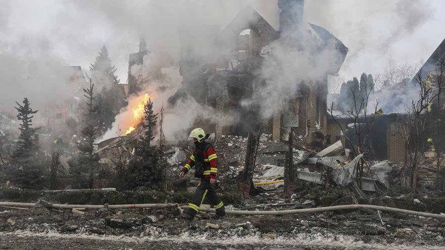 Cuatro años en guerra y no se ve el final