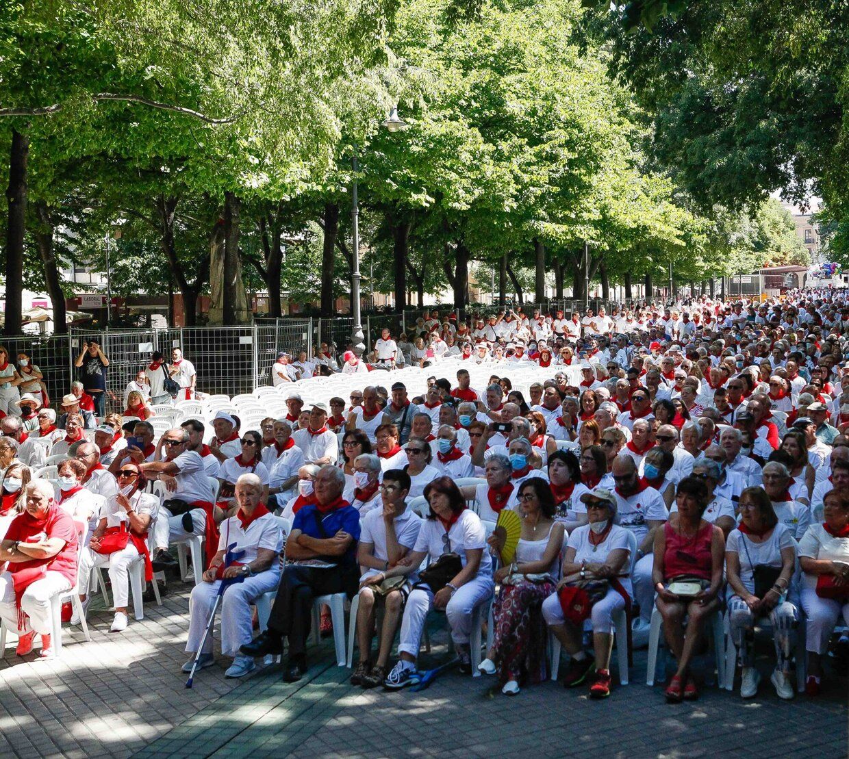 SAN FERMÍN | Jotas navarras en el Paseo Sarasate