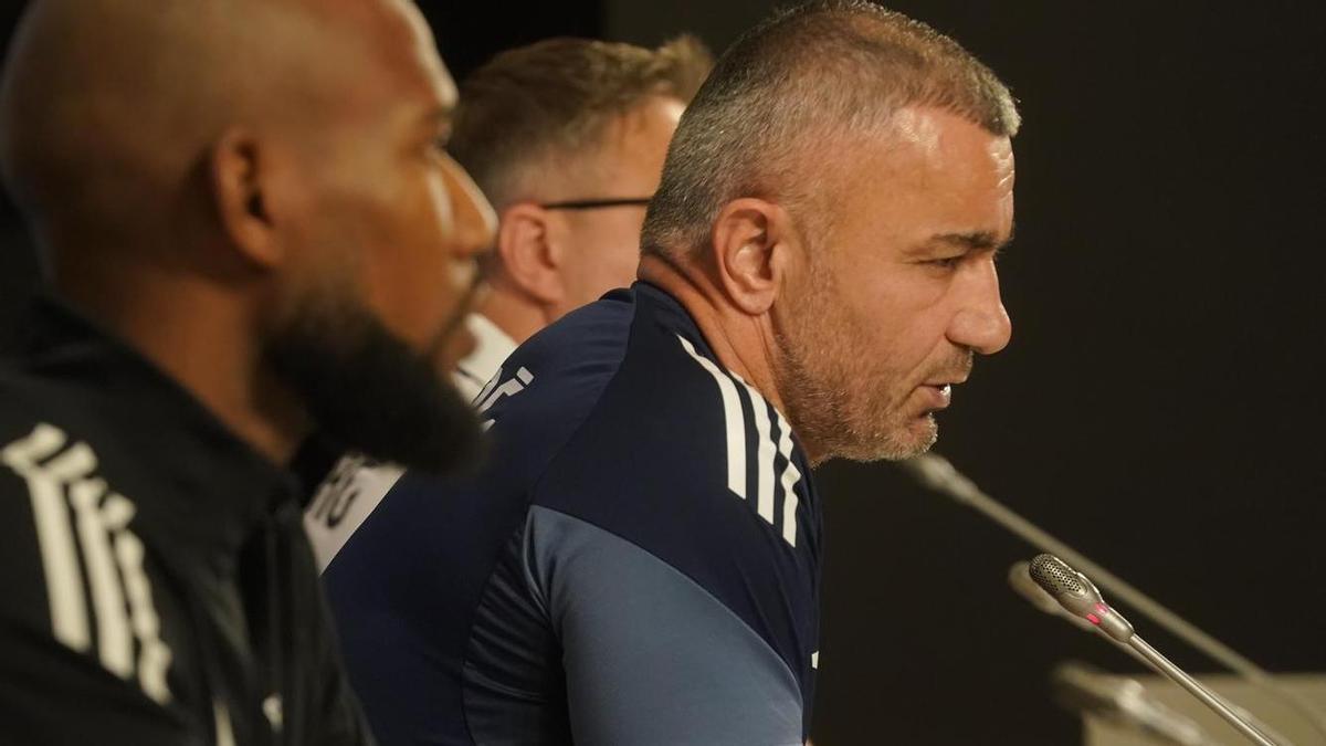 Gurban Gurbanov, en la rueda de prensa en San Mamés