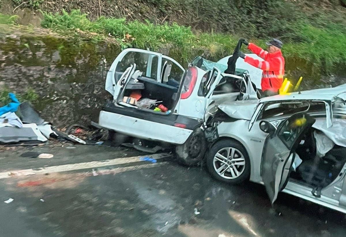 Fotos de la colisión en la N-121-B entre Oronoz y Arraioz