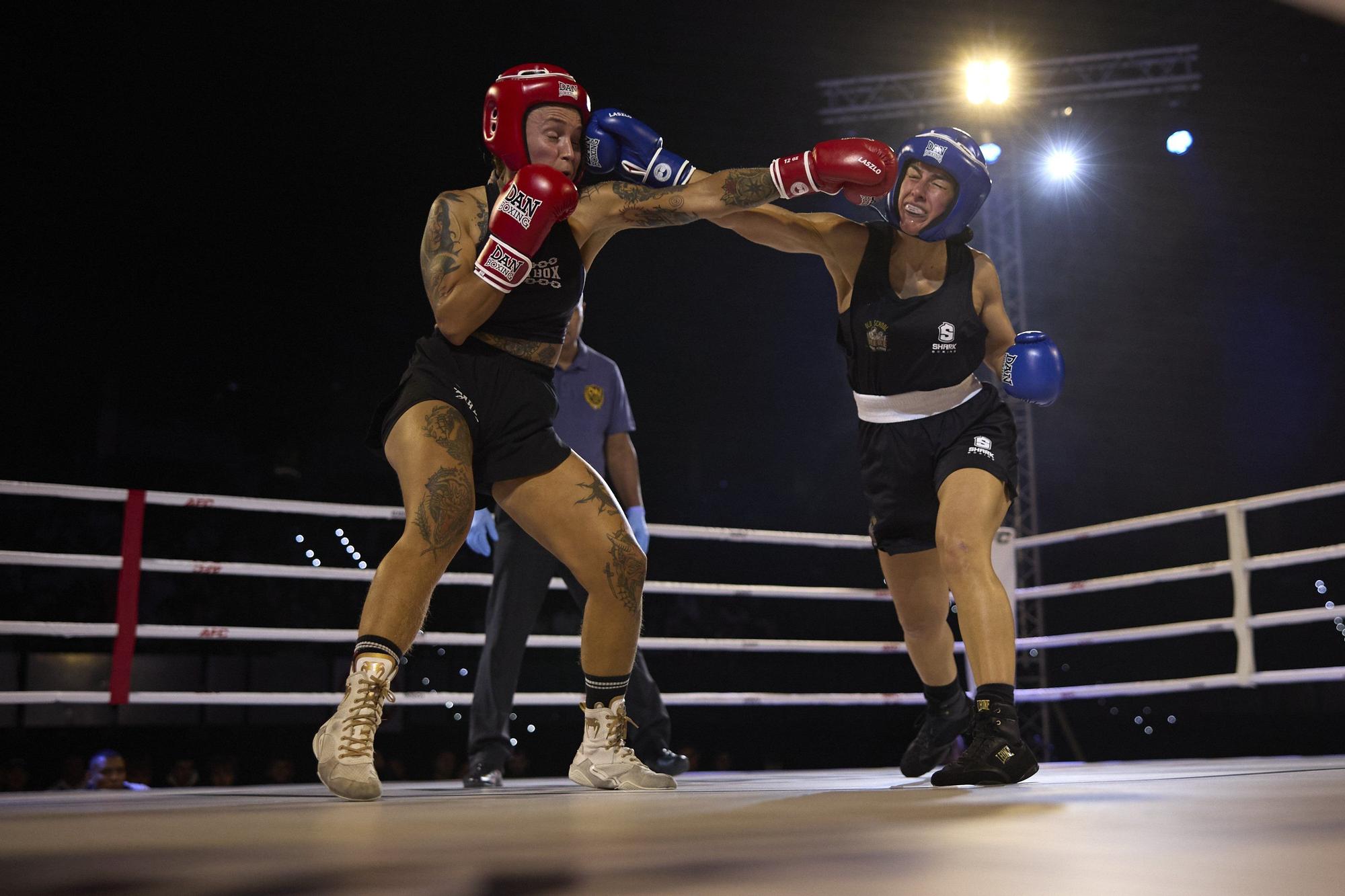 El Muay Thai pone en pie el Navarra Arena
