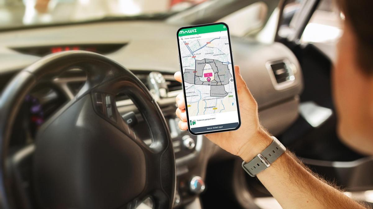 La aplicación mowiz permite el pago del estacionamiento regulado mediante el número de matrícula y Bizum, Apple Pay o Google Pay