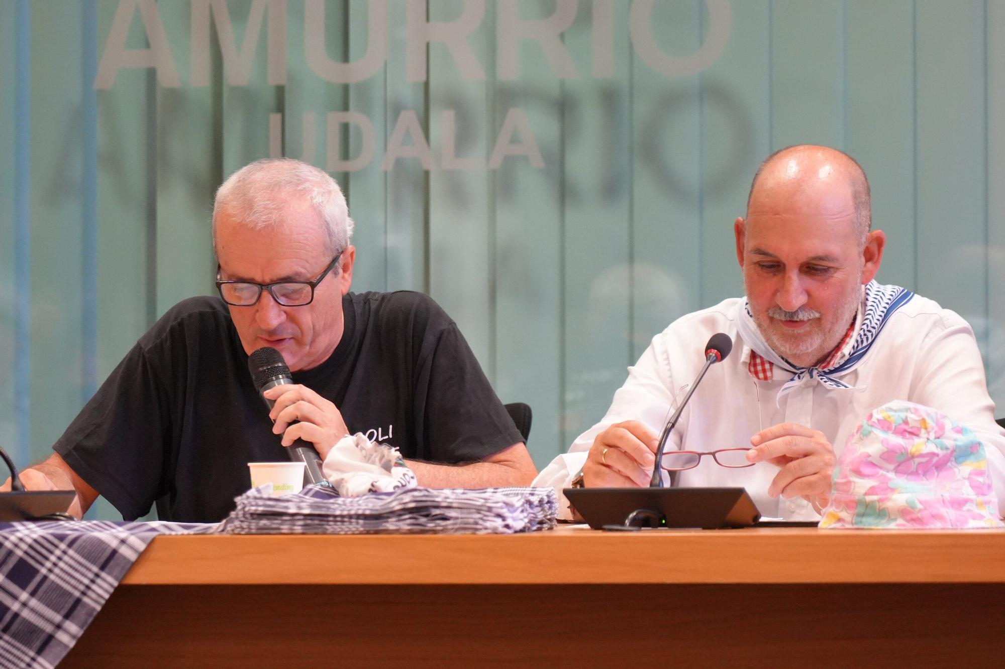 En imágenes: La bajada de Iguarrako enciende la fiesta en Amurrio