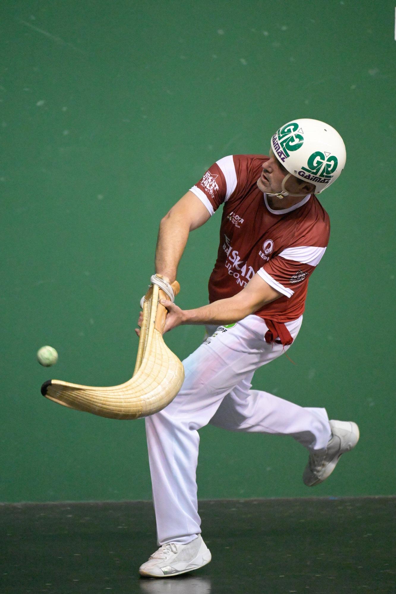 Aritz Erkiaga vence a Olharan en la Liga de Naciones de 36 metros.