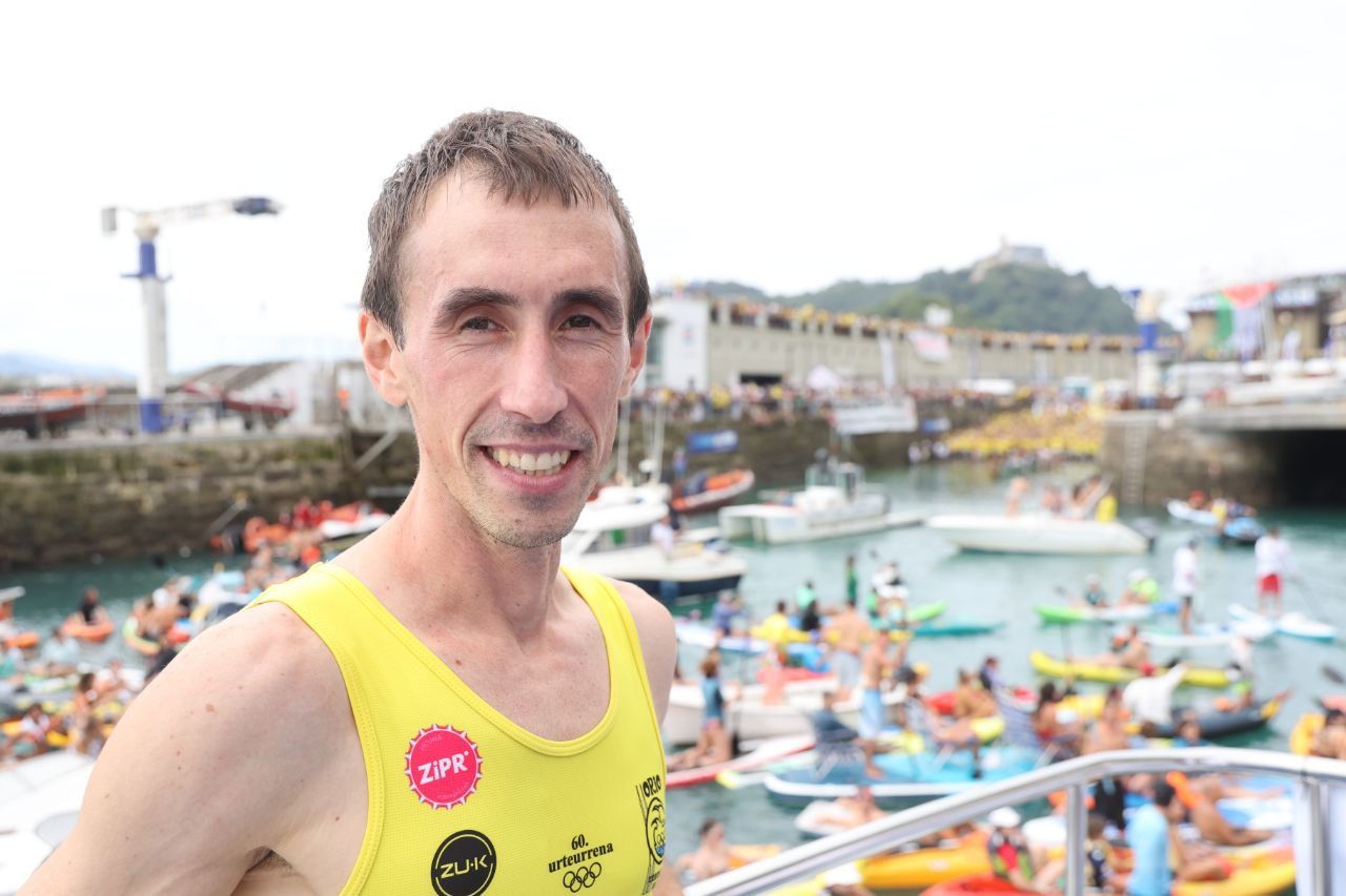 Donostia Arraun Lagunak y Orio celebran el triunfo en la Bandera de la Concha