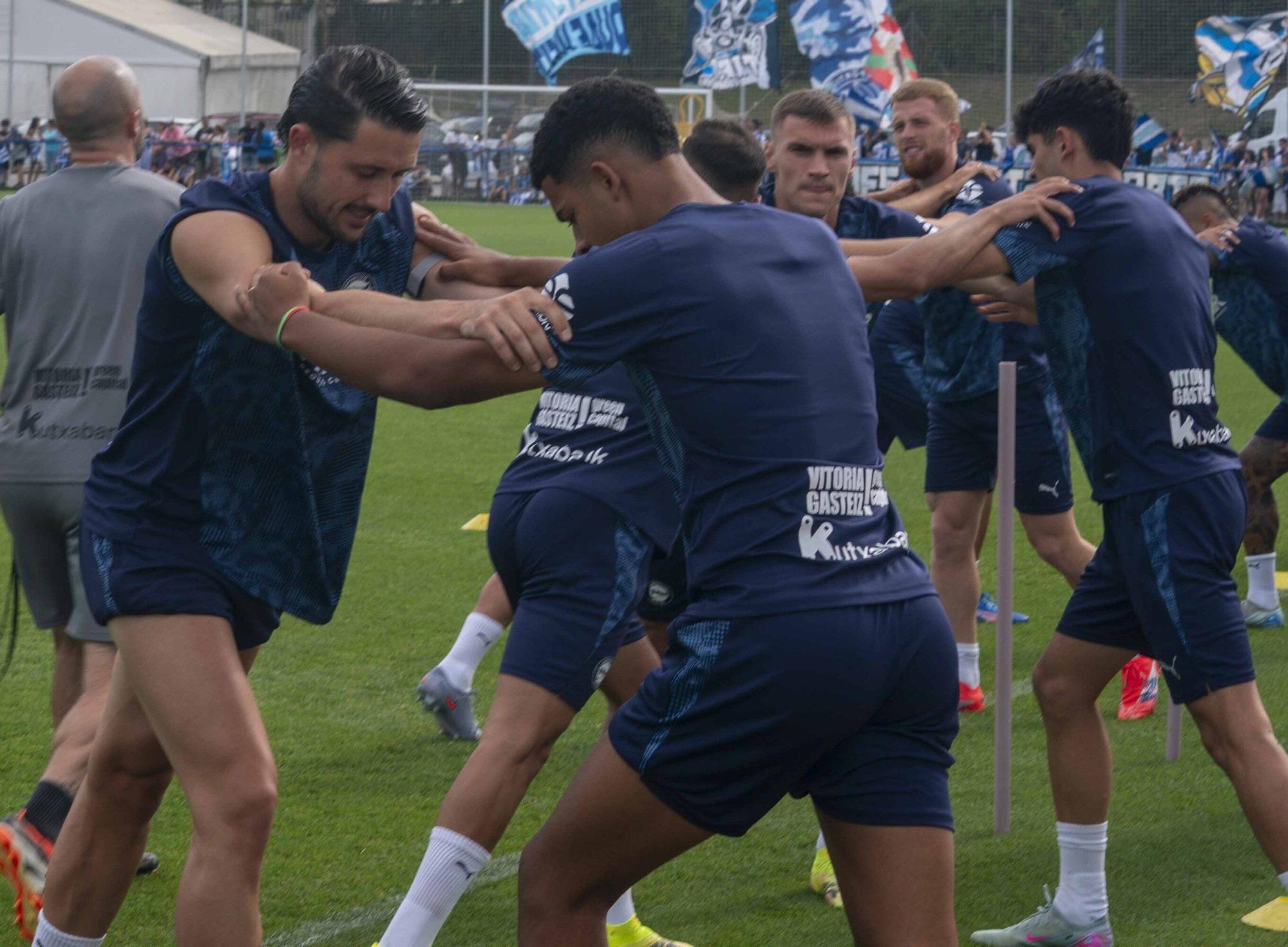 En imágenes: Una afición entregada al Alavés