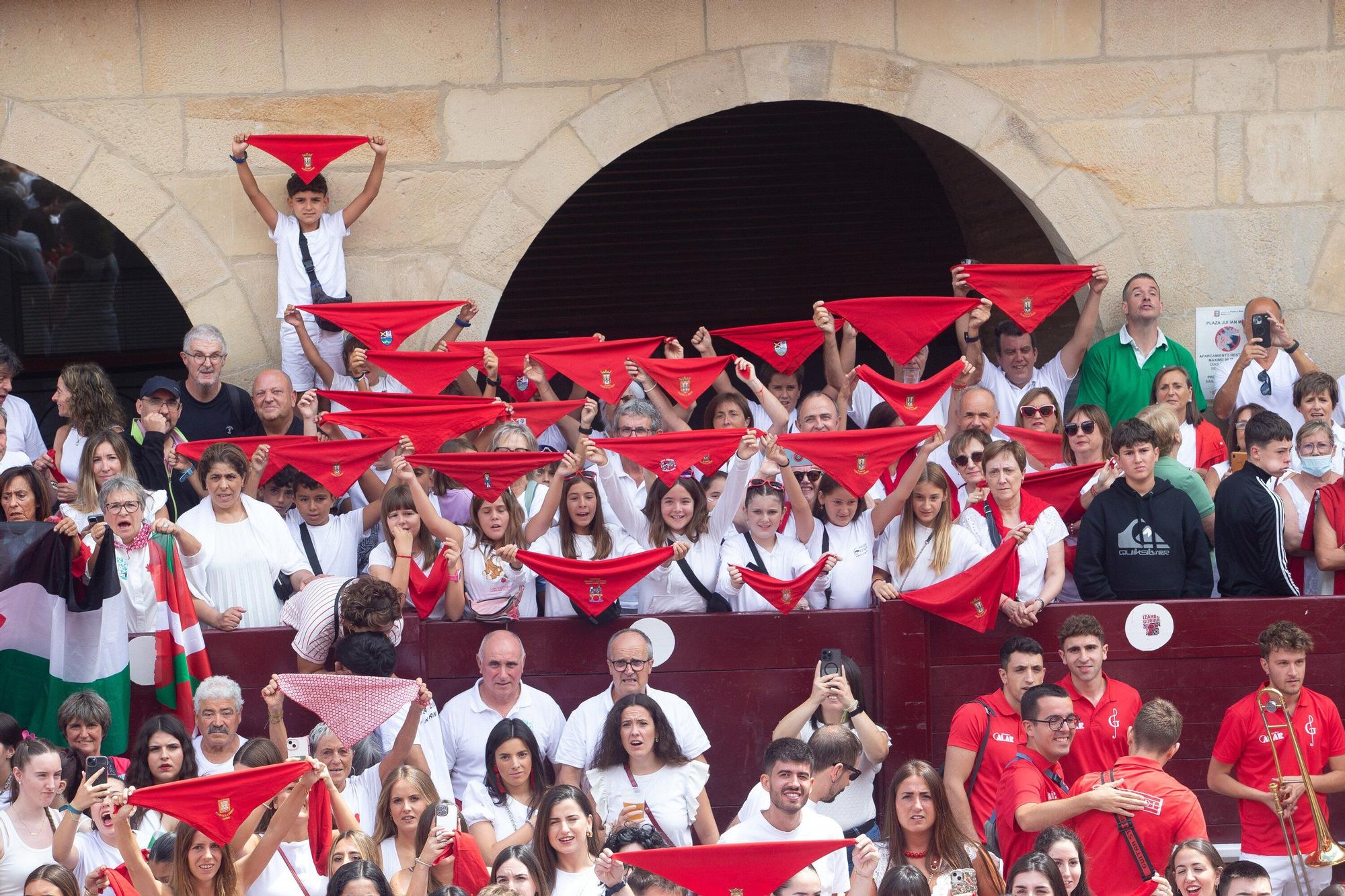 Chupinazo de las fiestas de Puente La Reina / Gares 2025
