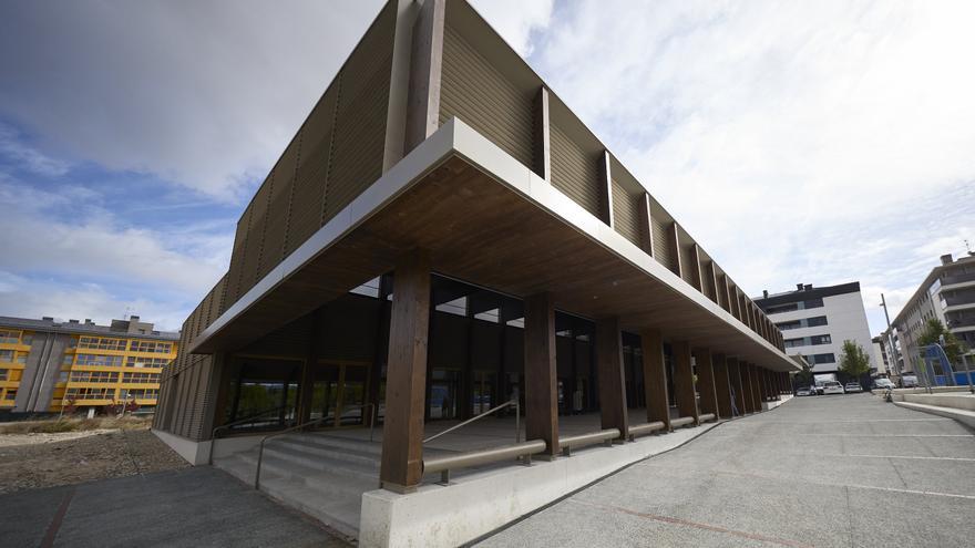 El Valle de Aranguren inaugura un espacio polivalente para la juventud