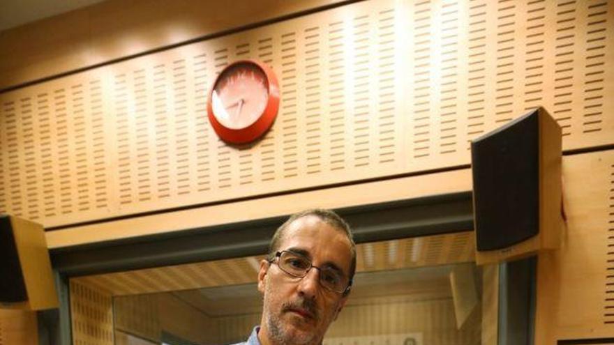 Javier Vizcaíno: “Tampoco podemos alimentarnos solo de política”