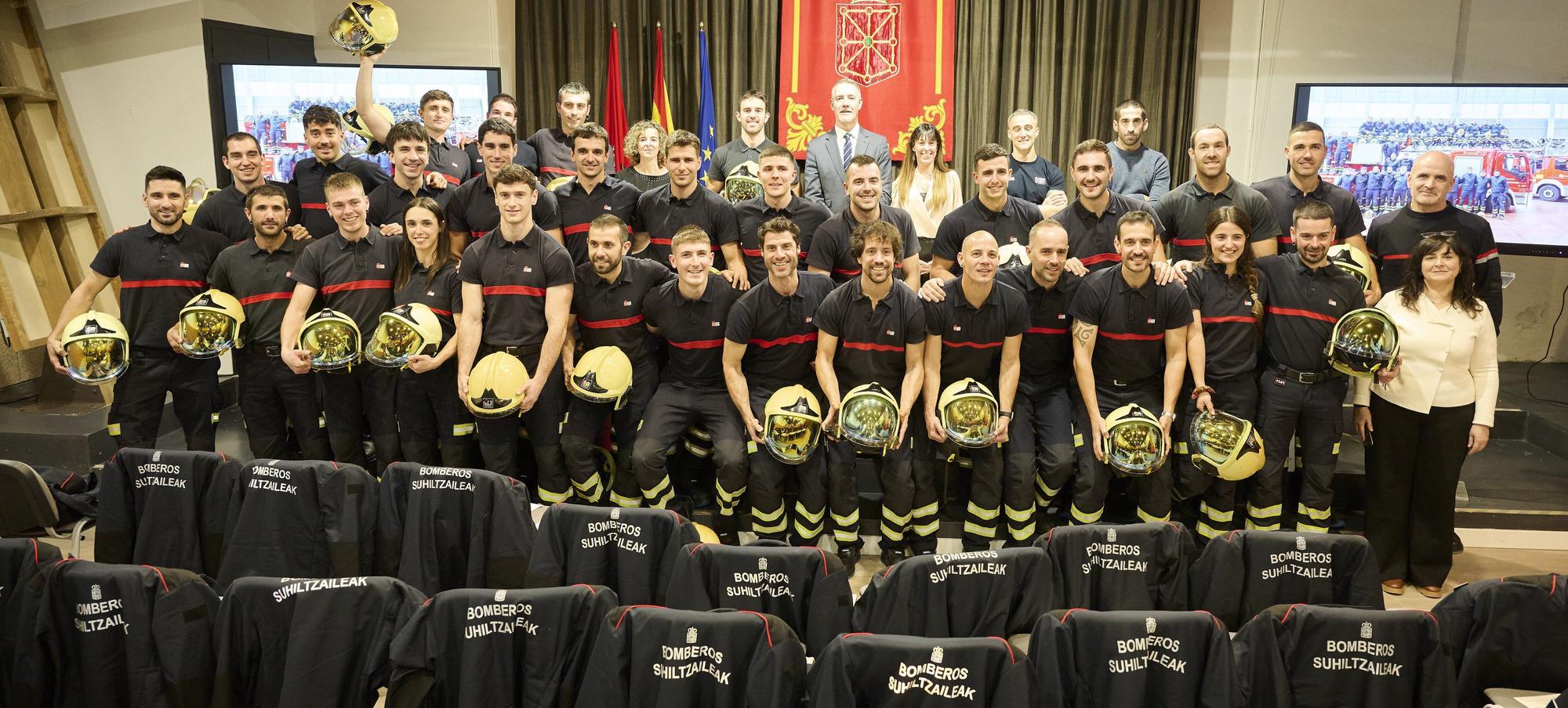 28 hombres y 2 mujeres terminan el Ingreso Básico de Bomberos de Navarra