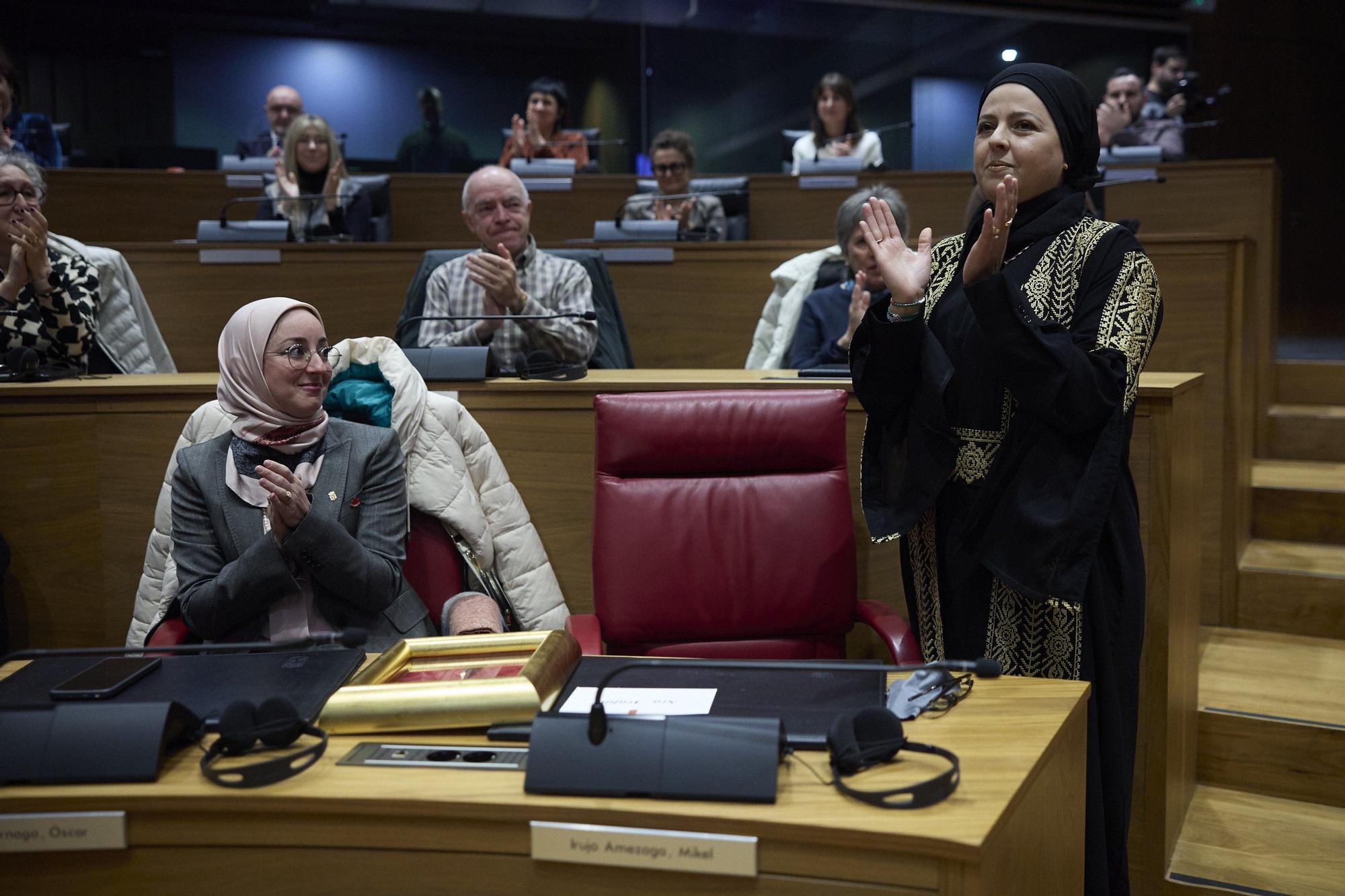 Fotos de la entrega de la Medalla de Oro del Parlamento de Navarra