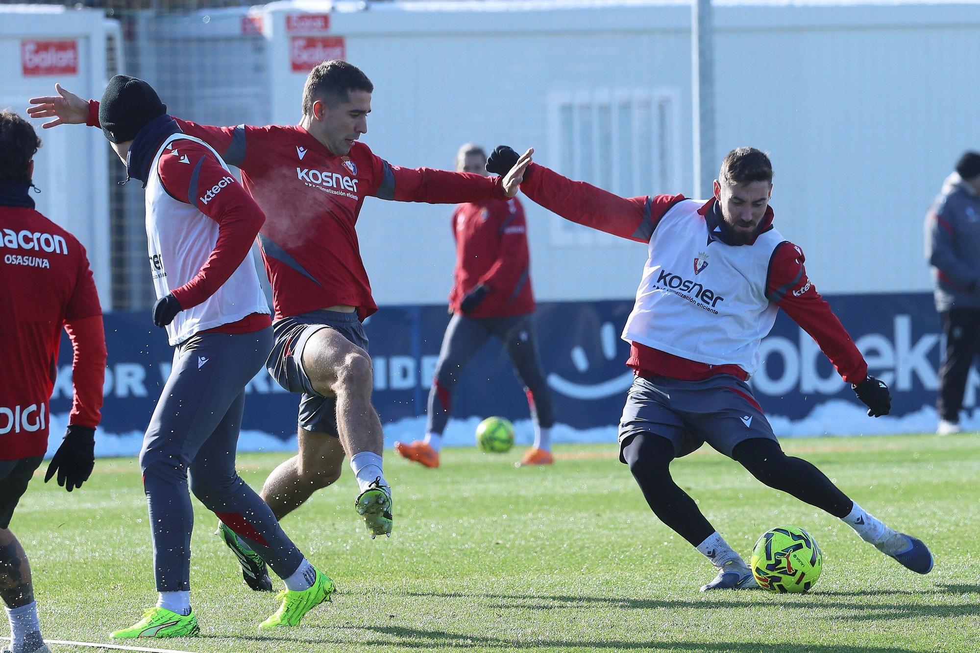 Fotos del entrenamiento de Osasuna (viernes 21 de noviembre de 2025)