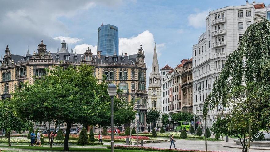 La plaza bilbaina que enamora a la revista Viajar: "Perfecta para ir de pintxos"