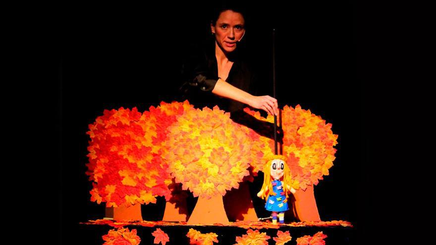 Imagen del espectáculo de títeres &#039;Basoa&#039; de Teatro Firulete.