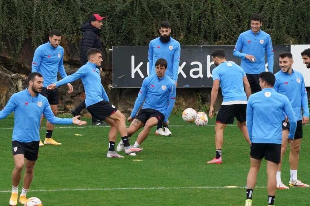 Entrenamiento del Athletic en Lezama.