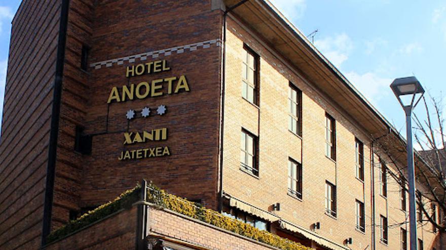 Xanti Jatetxea: cocina casera y pasión txuri-urdin junto a Anoeta