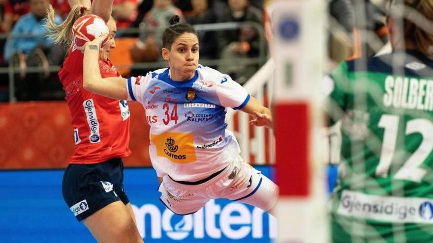España arrolla a Noruega (22-28)