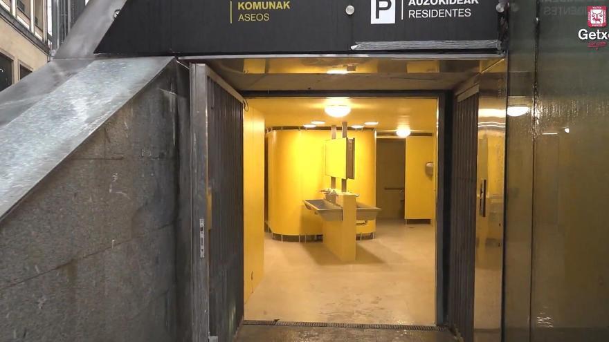 Getxok astelehenean irekiko ditu berriro San Nikolas plazako komun publikoak