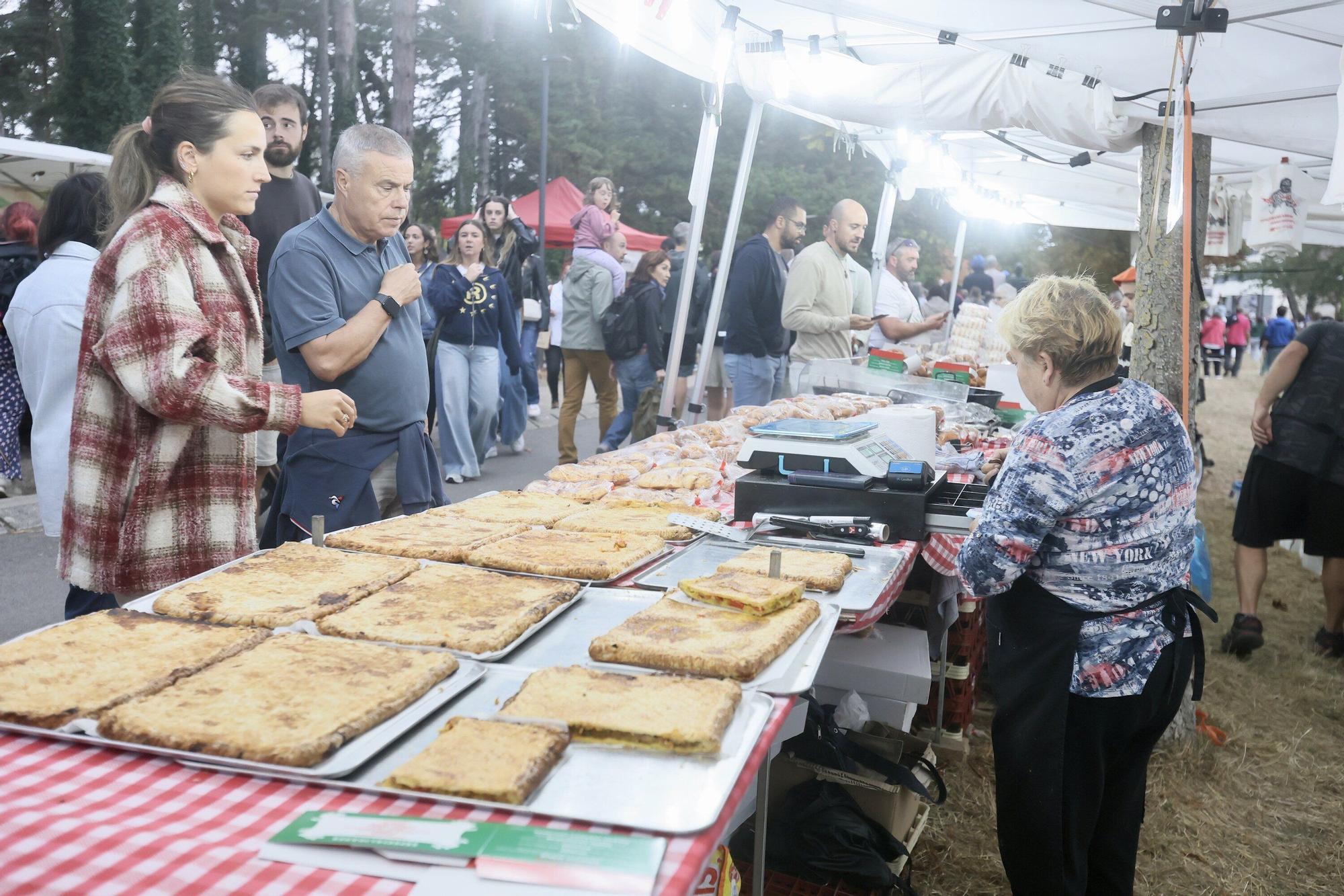 En imágenes: Las campas de Olarizu se llenan de fiesta