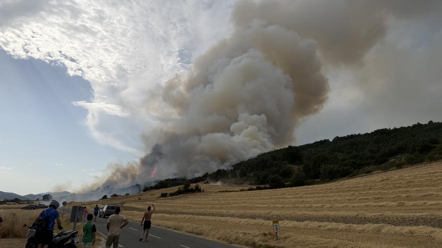 Declarado un incendio forestal de gran envergadura en Ezcabarte