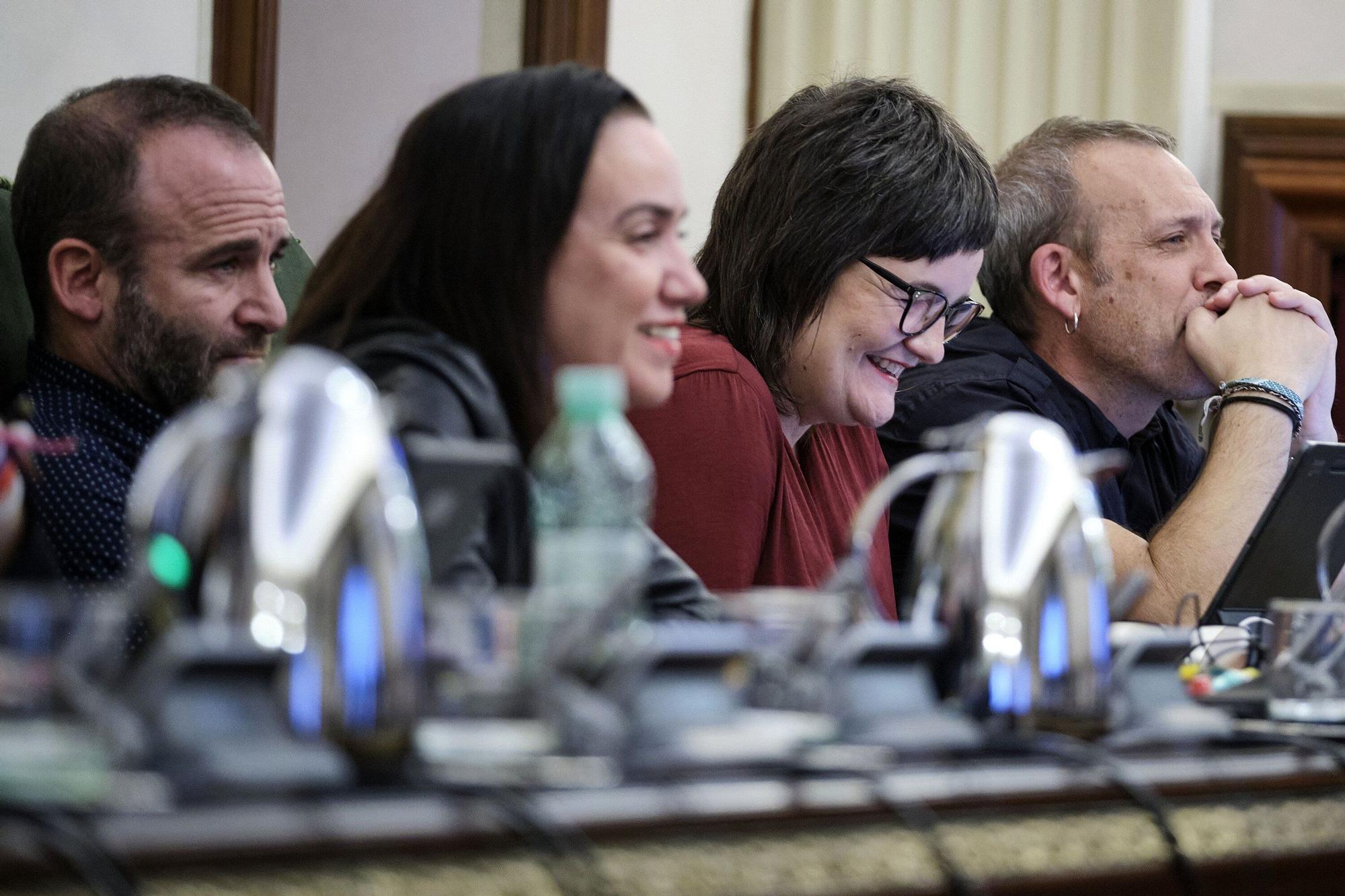 Fotos del pleno del Ayuntamiento de Pamplona (jueves 11 de diciembre de 2025)