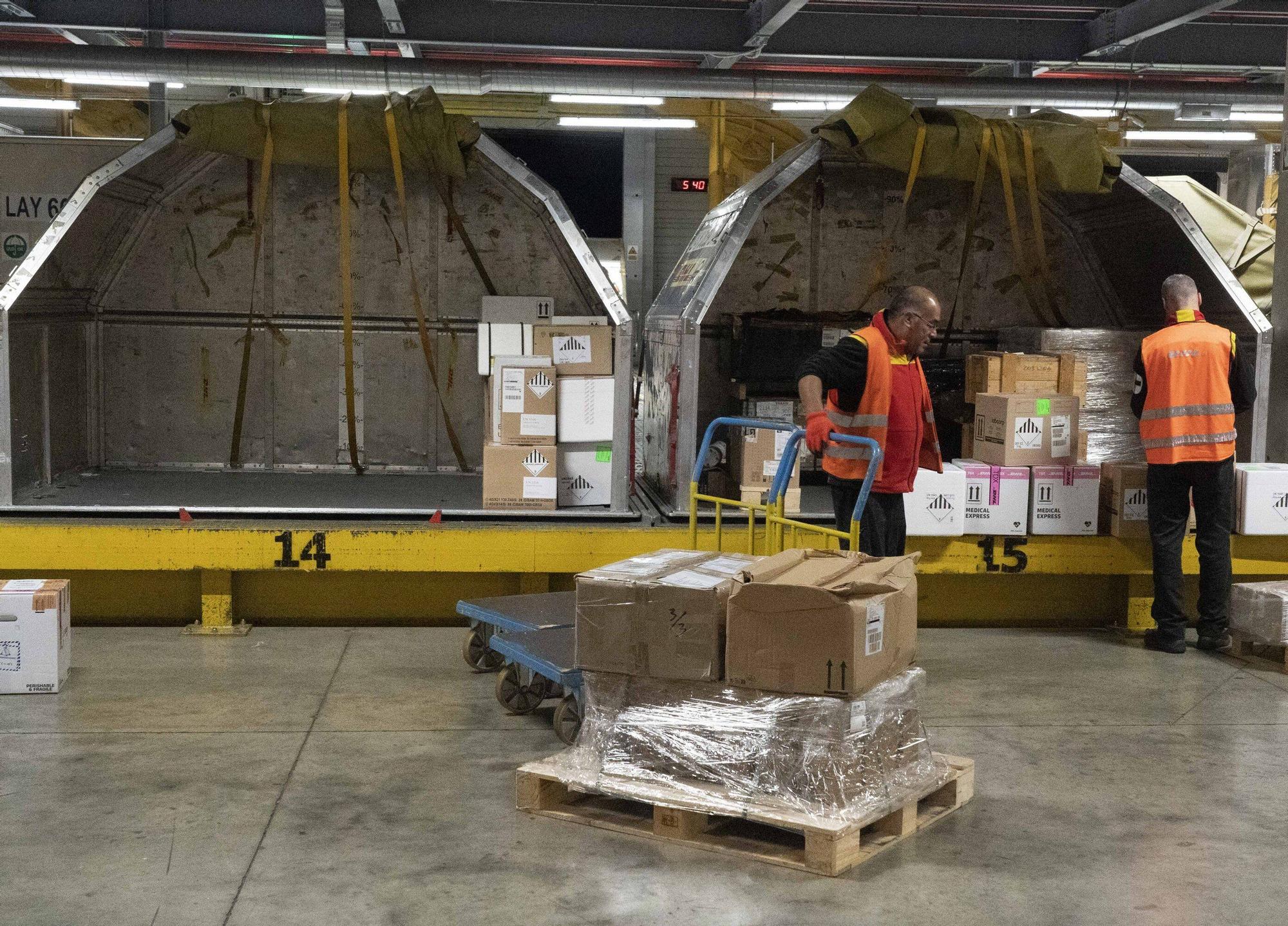 Reportaje sobre la actividad de DHL en Foronda