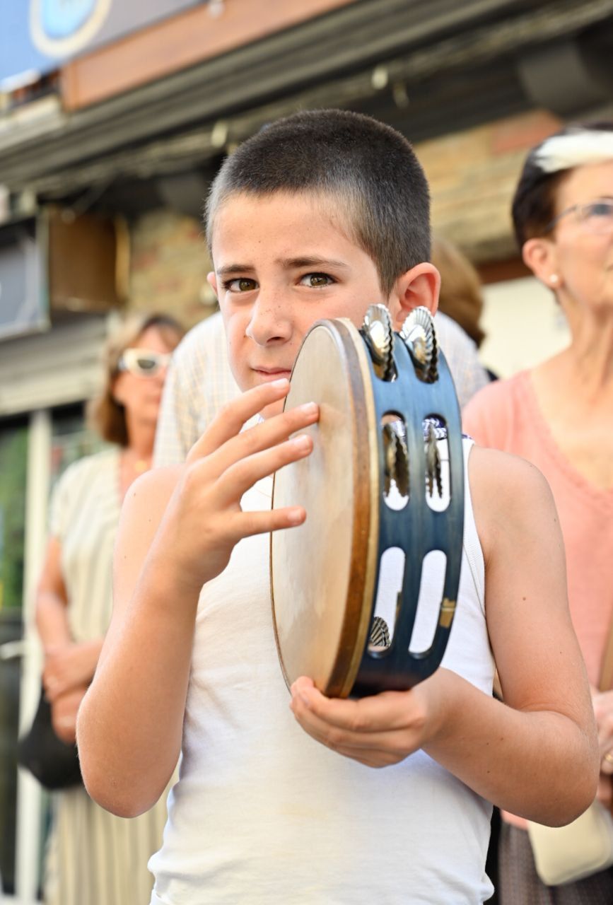 Gran ambiente en el desfile de la Euskal Jira de Irun
