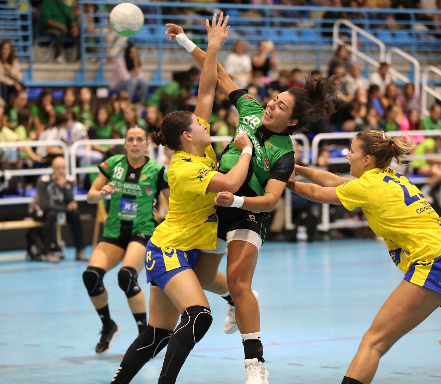 Fotos del partido entre Replasa Beti Onak y Rocasa