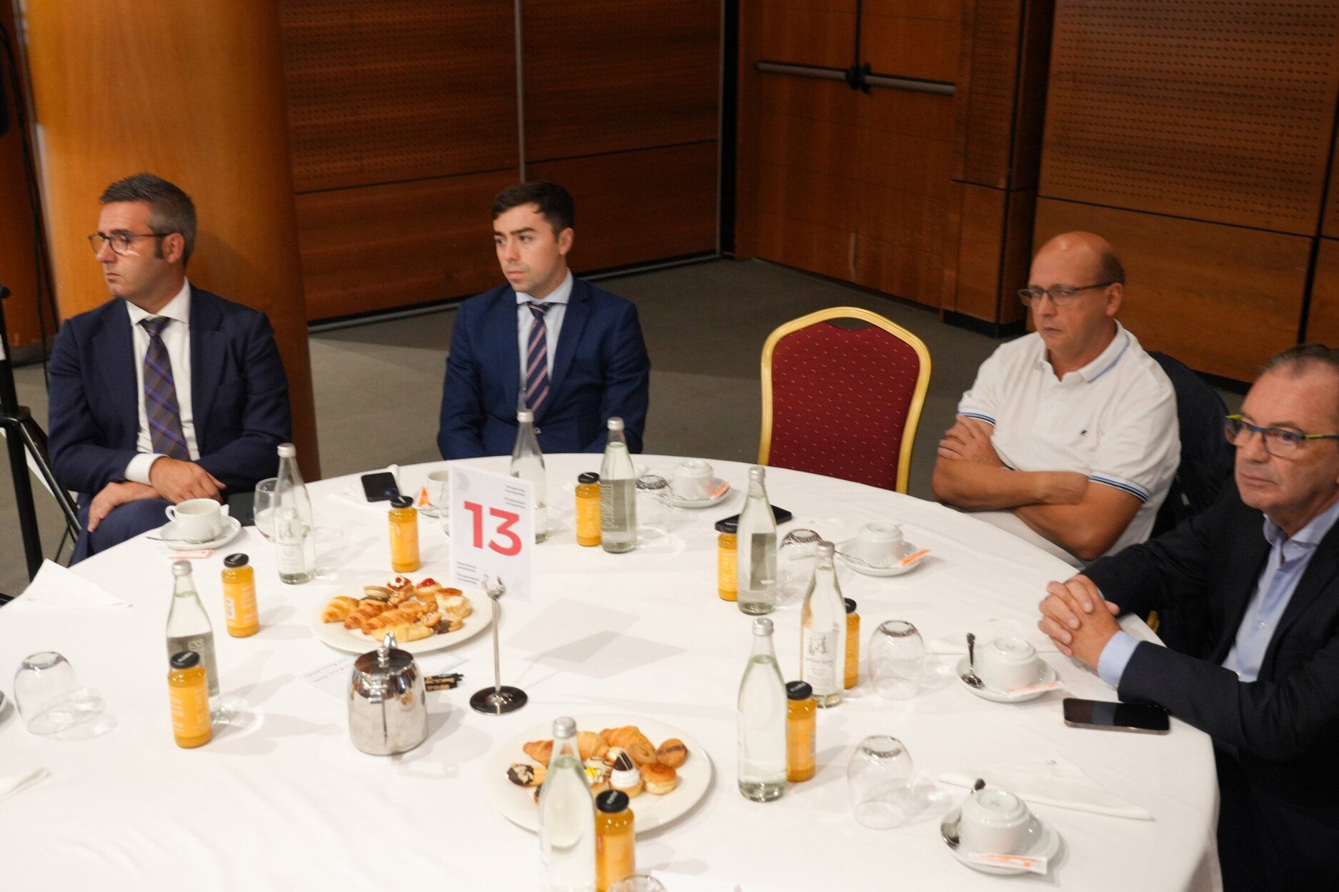 En imágenes: Foro "Prosperidad Compartida" en Gasteiz con Salvador Illa