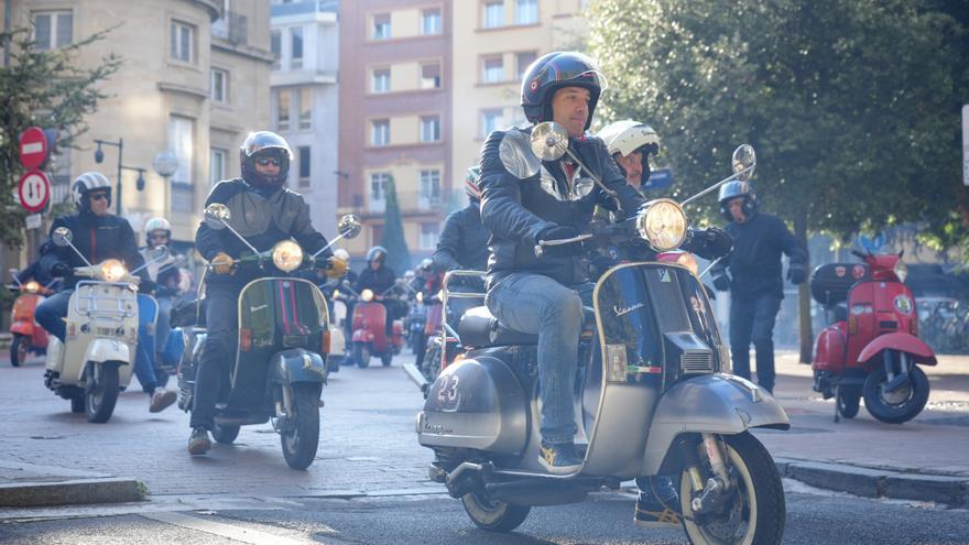 Las Vespas y Lambrettas conquistan Vitoria