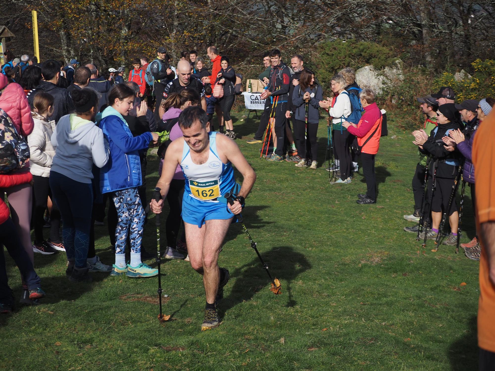 La llegada de los corredores a Karakate, en imágenes