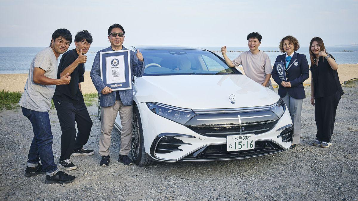 MERCEDES EQS 450+: más de 1.000 km con una carga