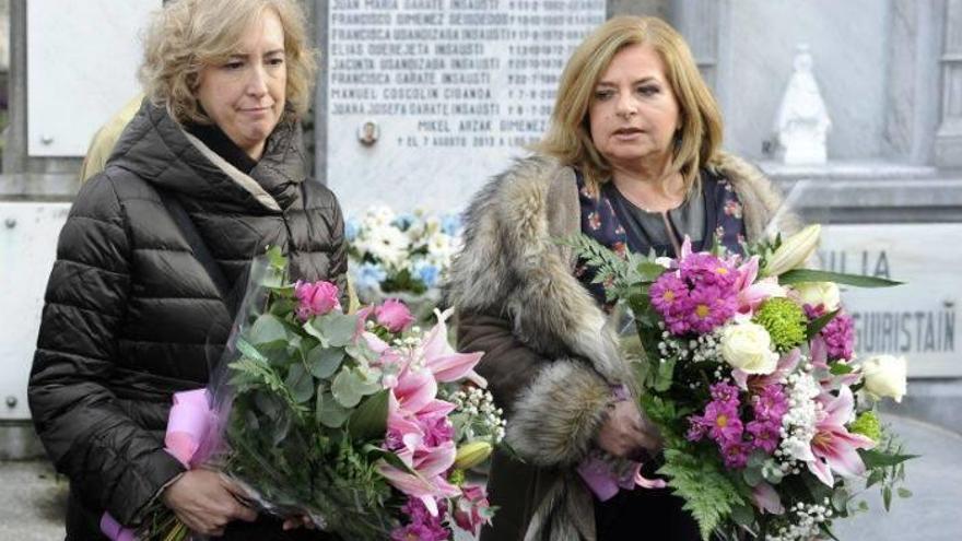 Ana Iribar y Consuelo Ordoñez, en el acto de recuerdo de Gregorio Ordoñez, asesinado por ETA hace 20 años.