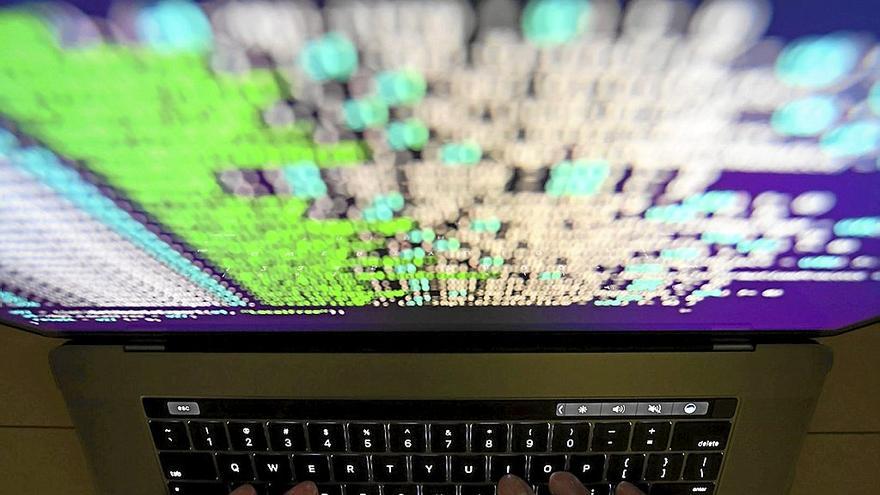 Zibererasoen aurrean hacker etikoen eskaria handitu egin da