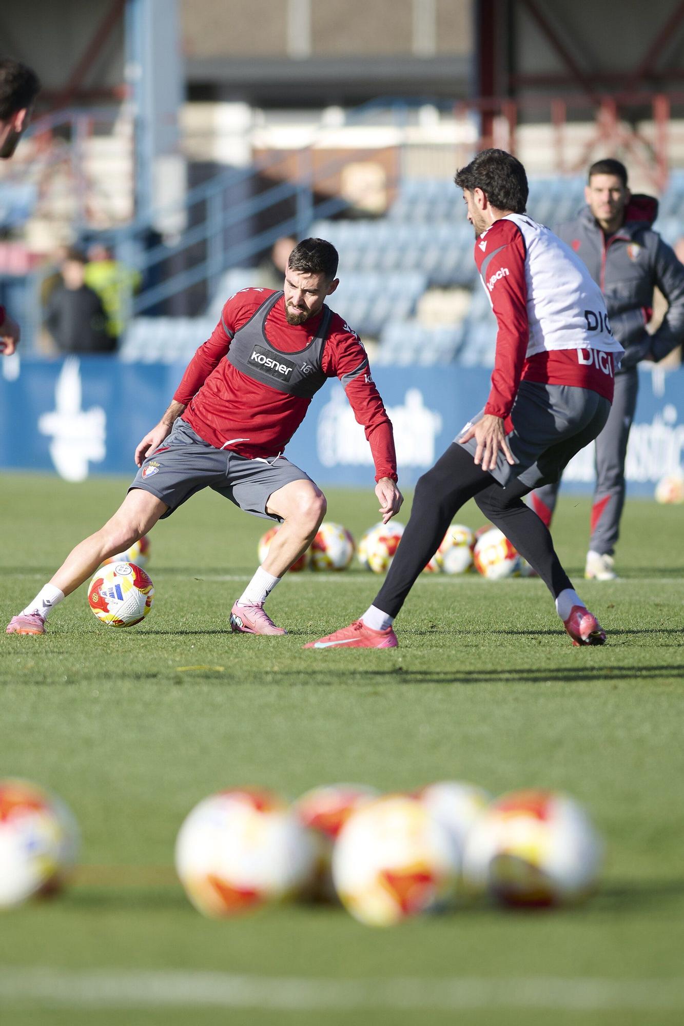 Fotos del entrenamiento de Osasuna (30 de noviembre de 2025)