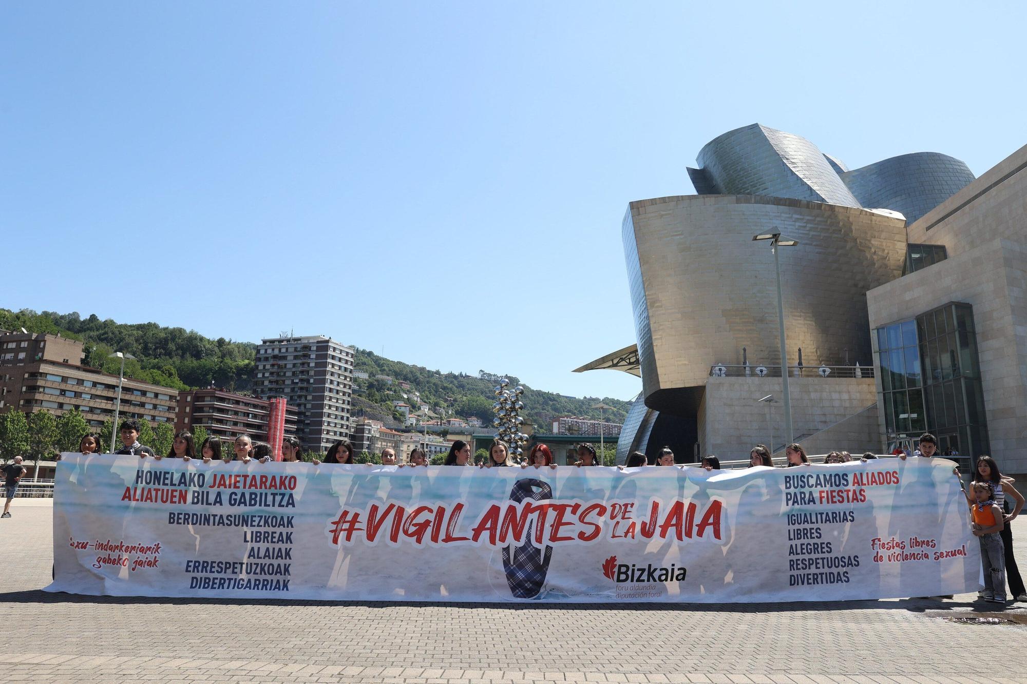 En Imágenes: Vigilantes de la Jaia. Nueva campaña contra las agresiones sexuales en fiestas en Bizkaia