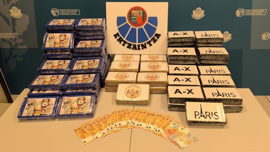 Detenido en Irun un hombre con 100 kilos de cocaína y metanfetamina en tres maletas