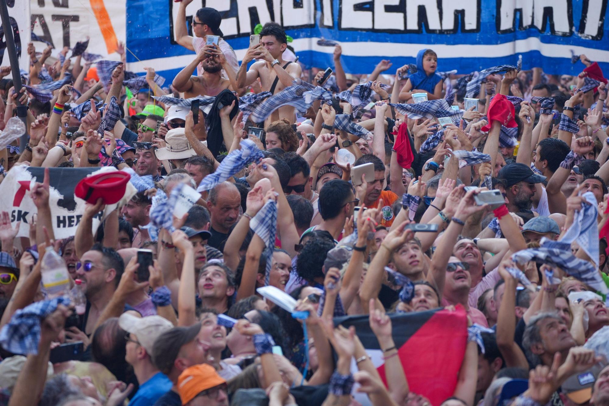 En imágenes: Así ha sido la bajada de Celedón en 2025
