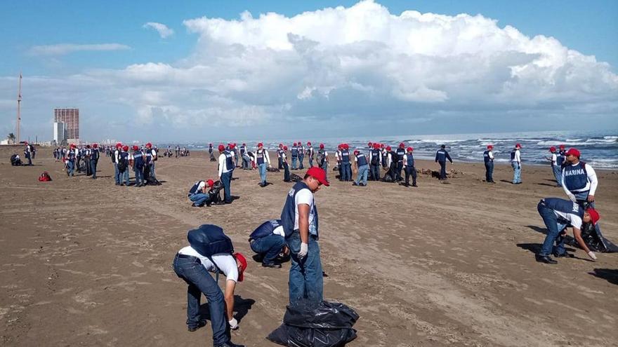 Un derrame de hibrocarburos en el Golfo de México deja más de 825 toneladas de residuos