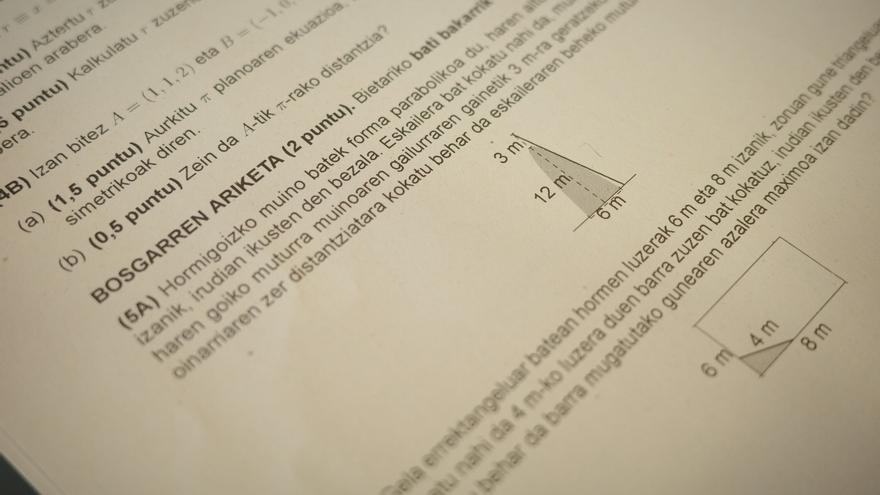 El examen que nadie esperaba: indignación y bloqueo masivo en la PAU de Bizkaia