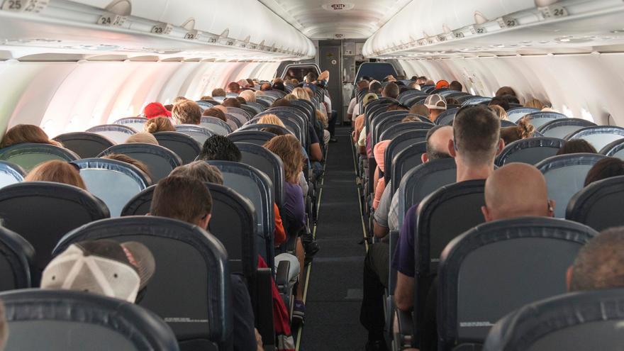 El Gobierno aprueba limitar los precios de transporte y productos básicos en situaciones como la dana o el accidente de Adamuz