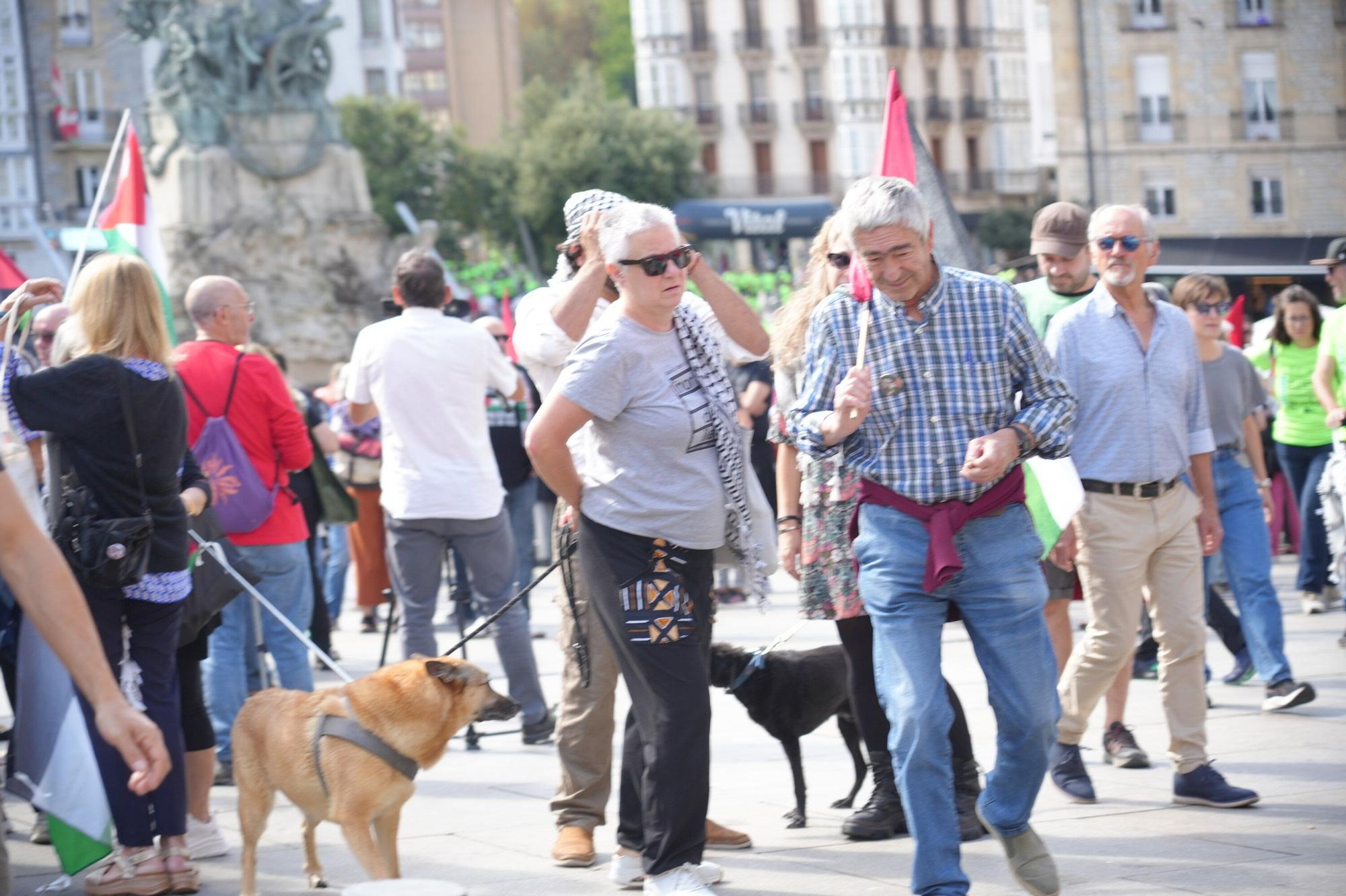 En imágenes: Manifestación en Vitoria-Gasteiz a favor de Palestina