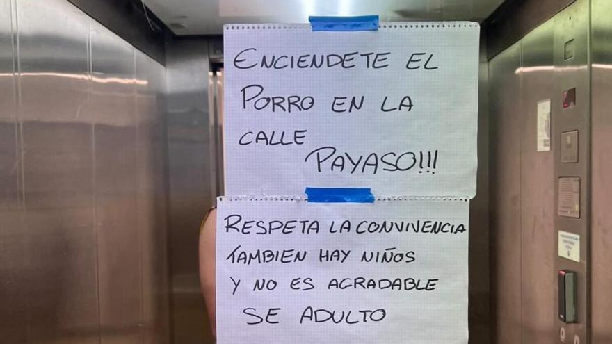 La respuesta viral de un vecino a otro por fumar en el ascensor: “¡Enciéndete el porro en la calle, payaso!"
