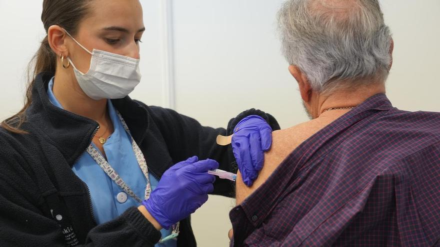 Solo un 4% de la población vasca menor de 60 años se ha vacunado contra la gripe y Osakidetza les llama a hacerlo