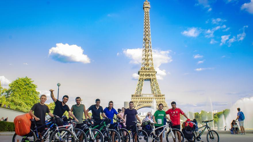 De Bilbao a Cádiz en bicicleta: el reto de diez vizcainos contra Google Maps