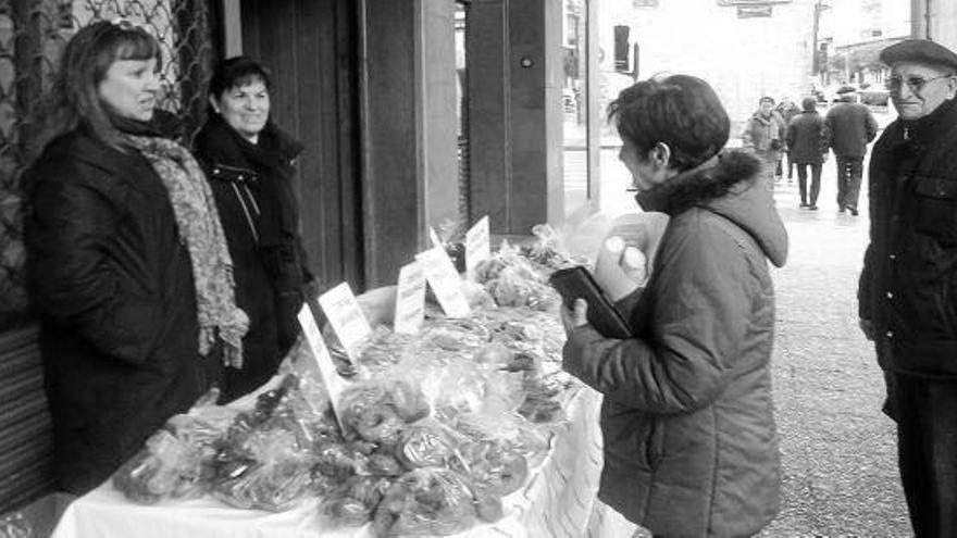 Burlada se adelanta a San Blas y vende rosquillas en la calle