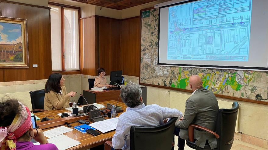 Portal de Gamarra se cierra al tráfico una semana en Vitoria por obras de asfaltado